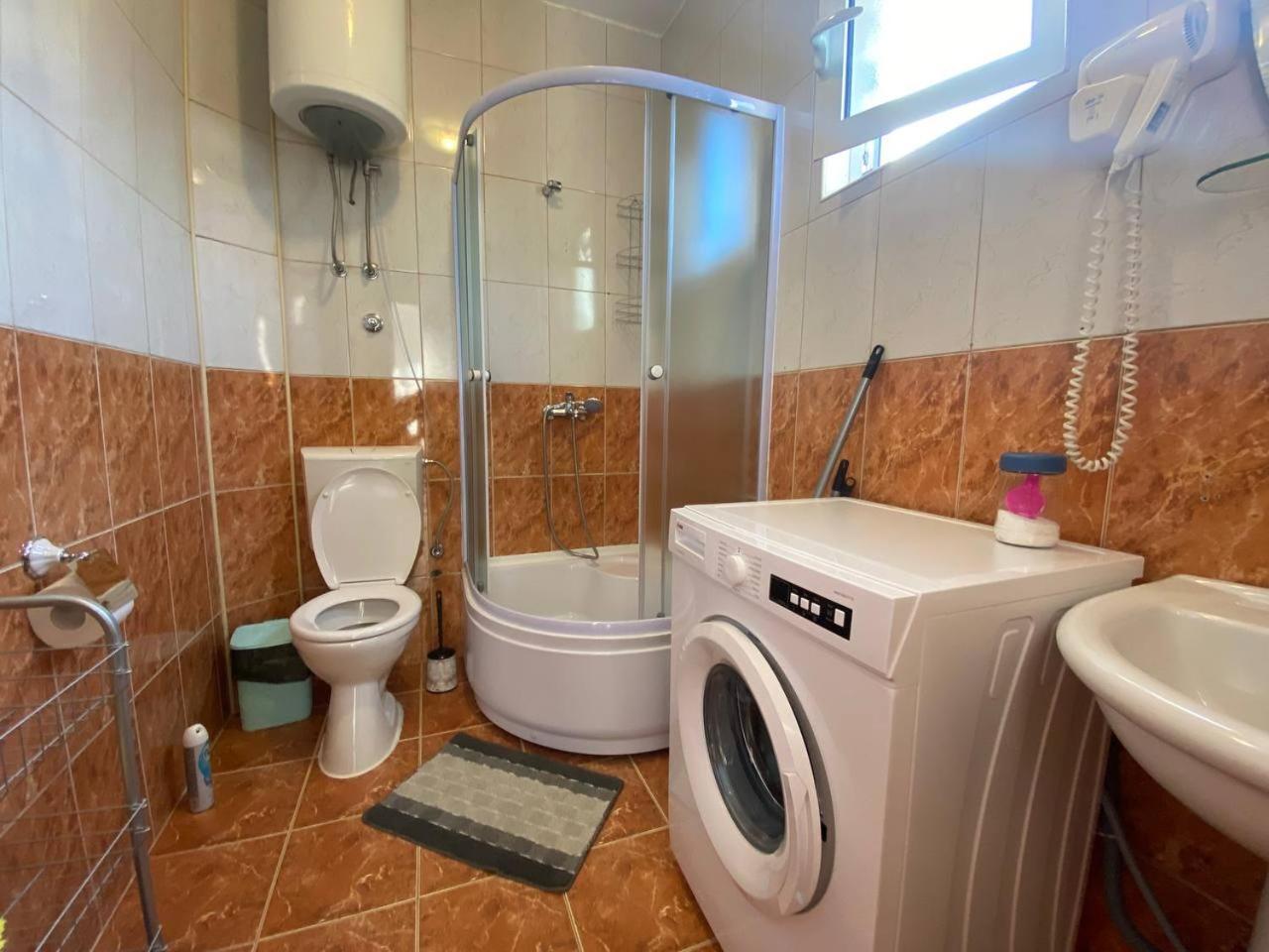 Alina'S Apartment Бечичи Экстерьер фото