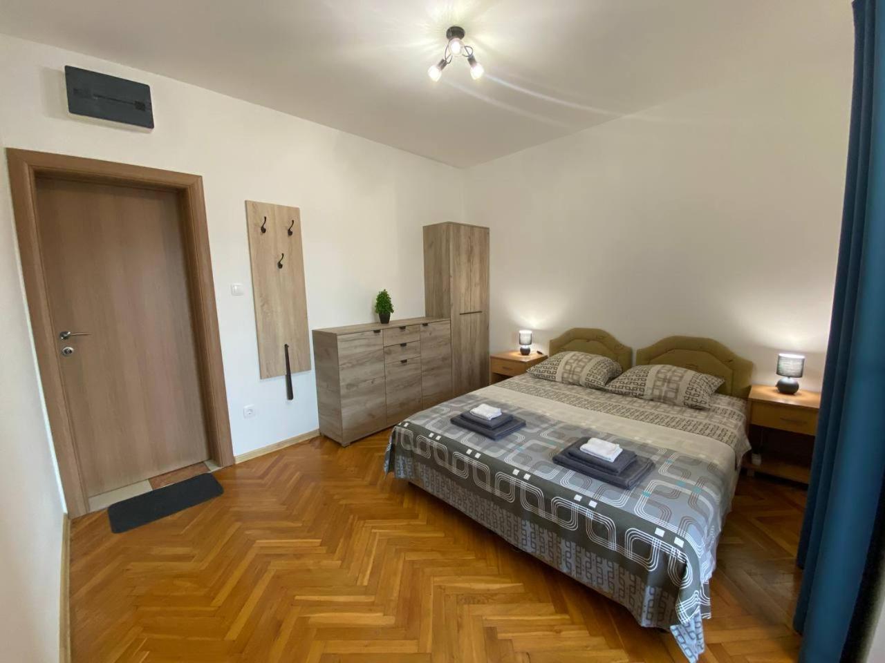 Alina'S Apartment Бечичи Экстерьер фото