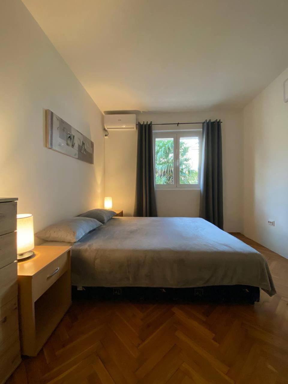 Alina'S Apartment Бечичи Экстерьер фото
