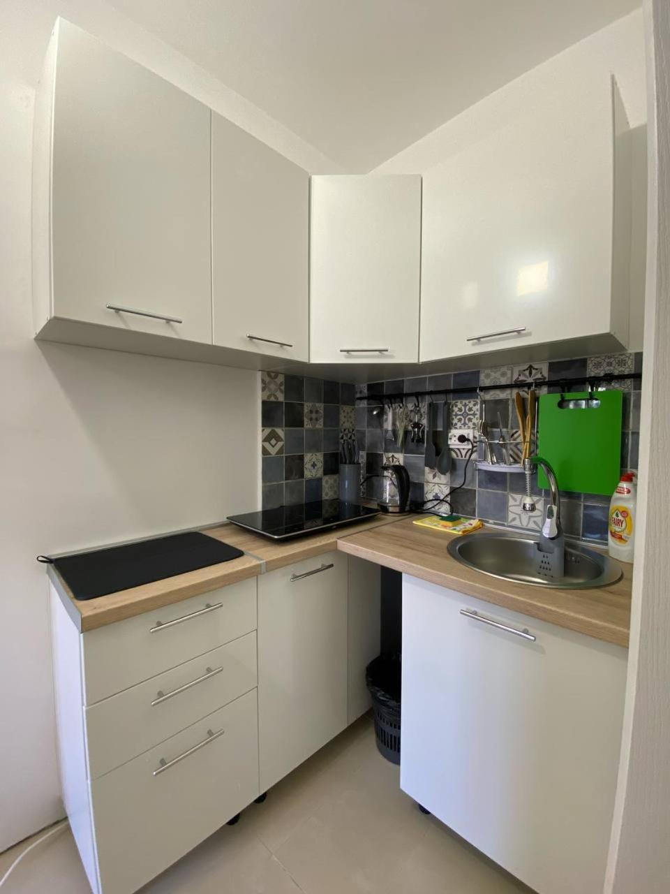 Alina'S Apartment Бечичи Экстерьер фото
