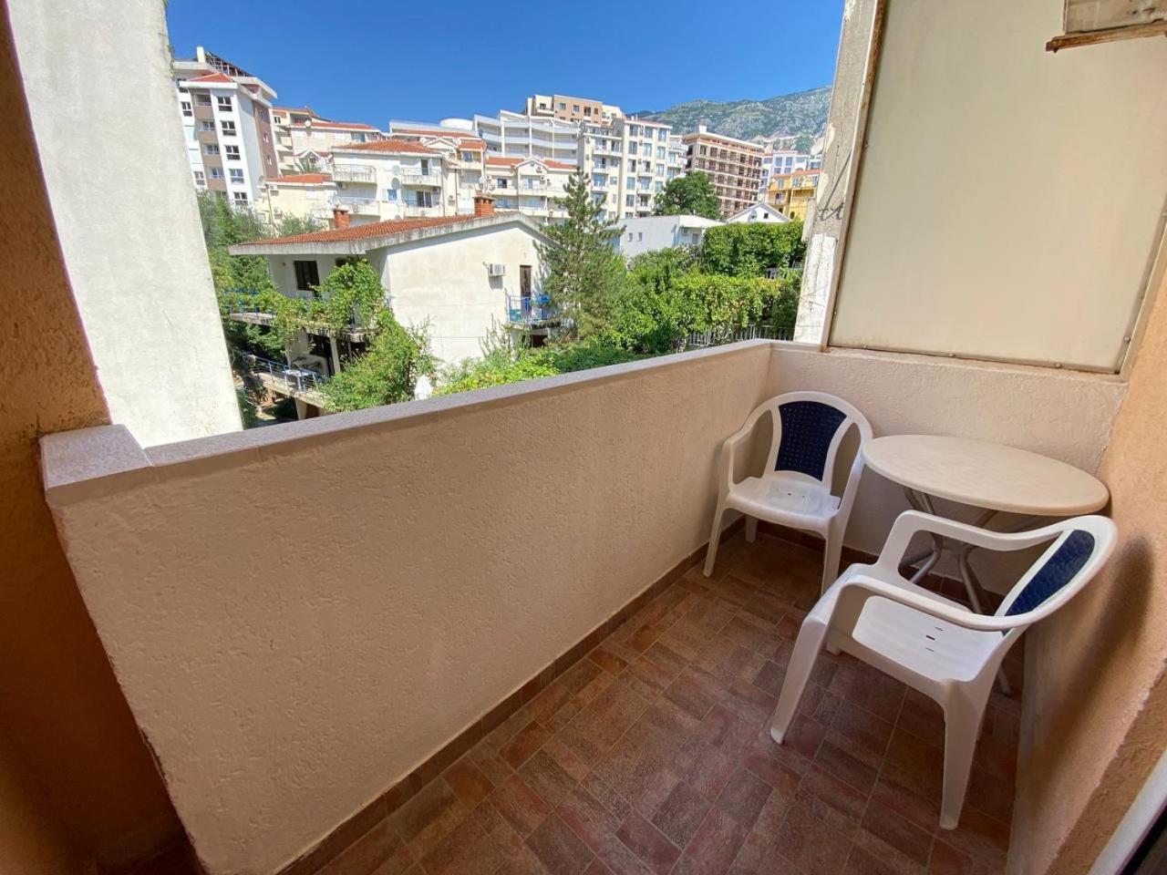 Alina'S Apartment Бечичи Экстерьер фото