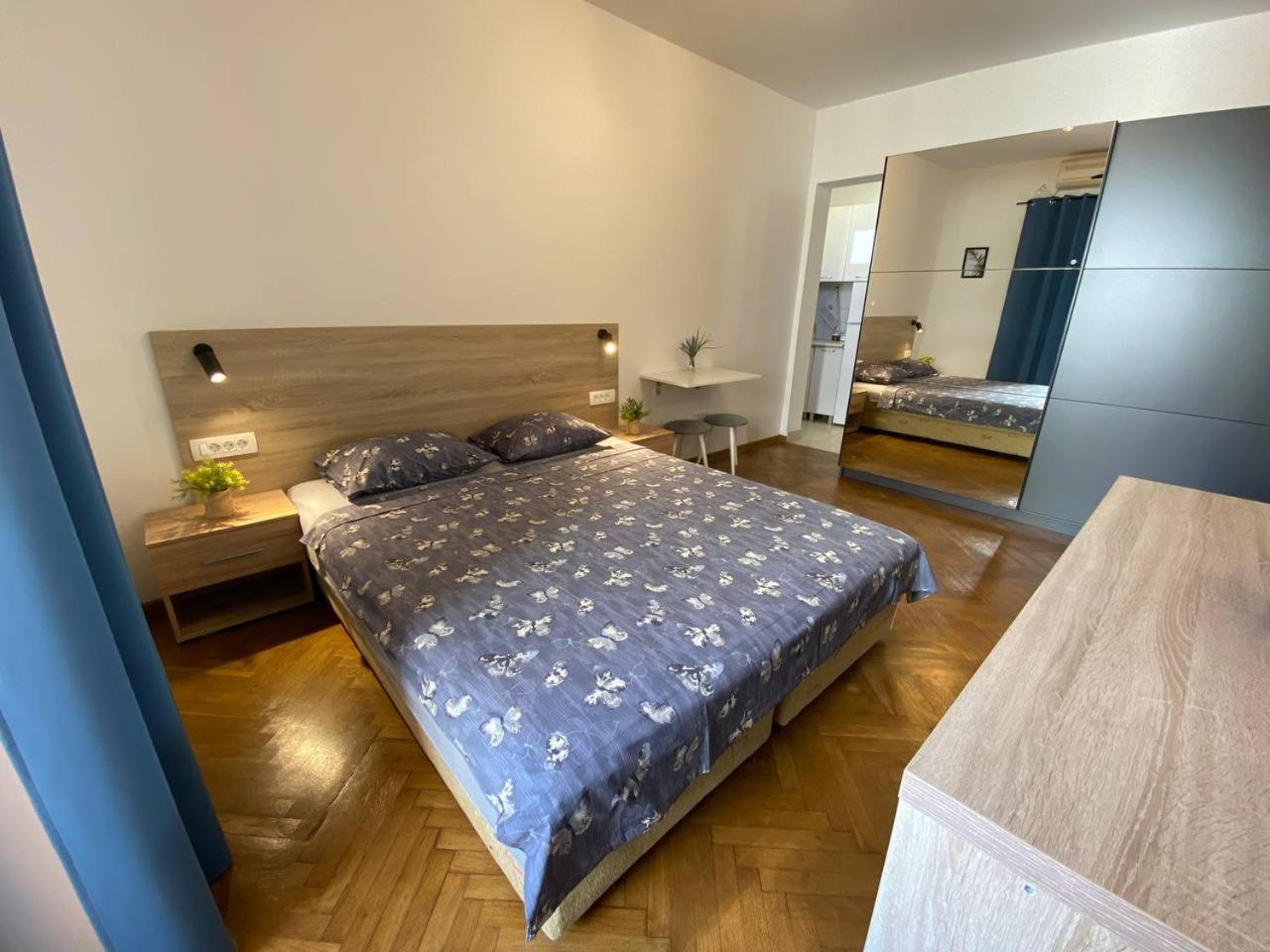 Alina'S Apartment Бечичи Экстерьер фото